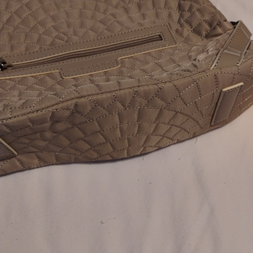 NWOT Vera wang nylon beige quilted purse - Picture 4 of 8